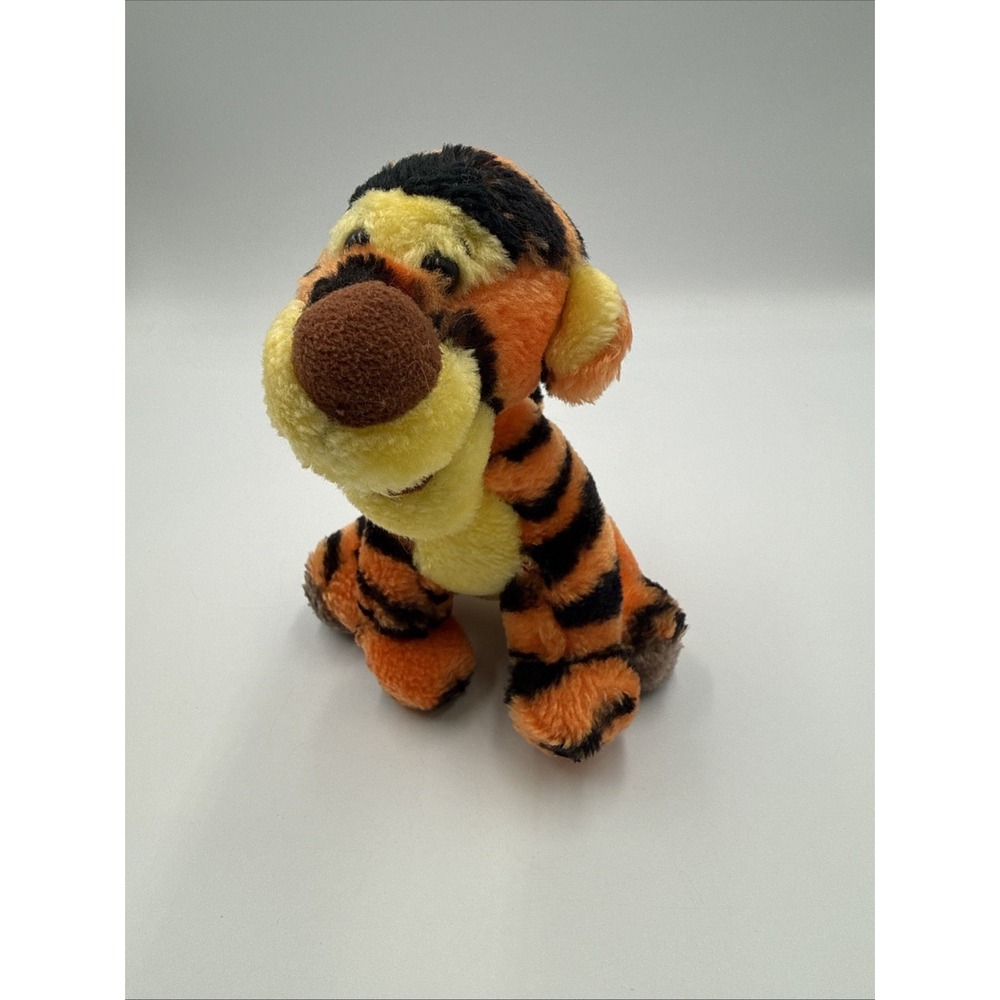 Disney Winnie the Pooh Tigger Plush Stuffed Animal Small 6-14 in 2011